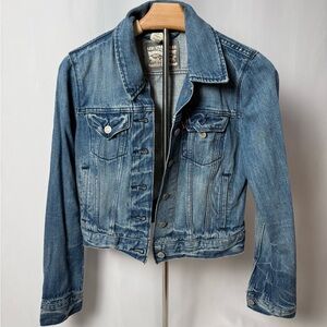 Levi's Women's Light Blue Jean Jacket